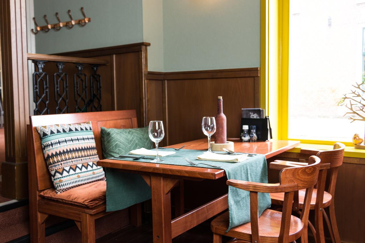 Hotel Restaurant It Posthus Birdaard Exterior photo